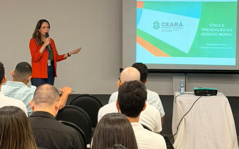 CGE promove capacitação sobre ética, assédio moral e linguagem simples em evento de recepção dos novos servidores da Adagri